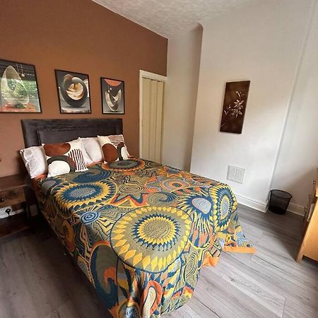 Spacious Homely 3 Bed Property 莱姆河下游的纽卡尔斯 外观 照片
