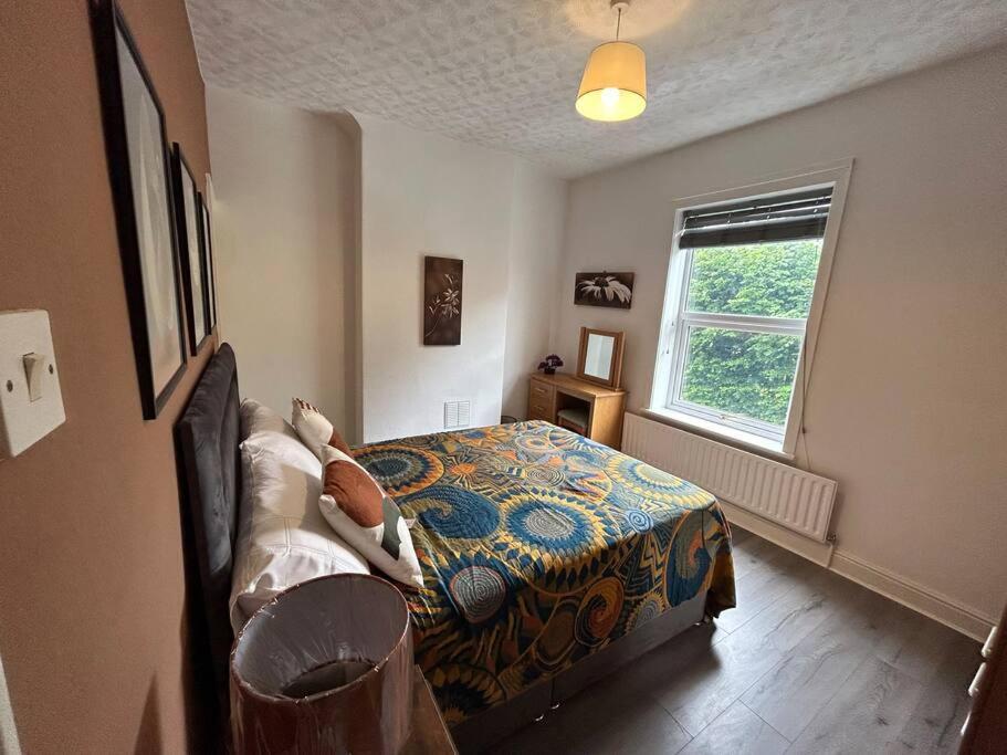 Spacious Homely 3 Bed Property 莱姆河下游的纽卡尔斯 外观 照片
