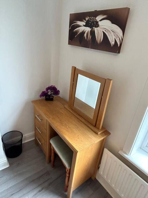 Spacious Homely 3 Bed Property 莱姆河下游的纽卡尔斯 外观 照片