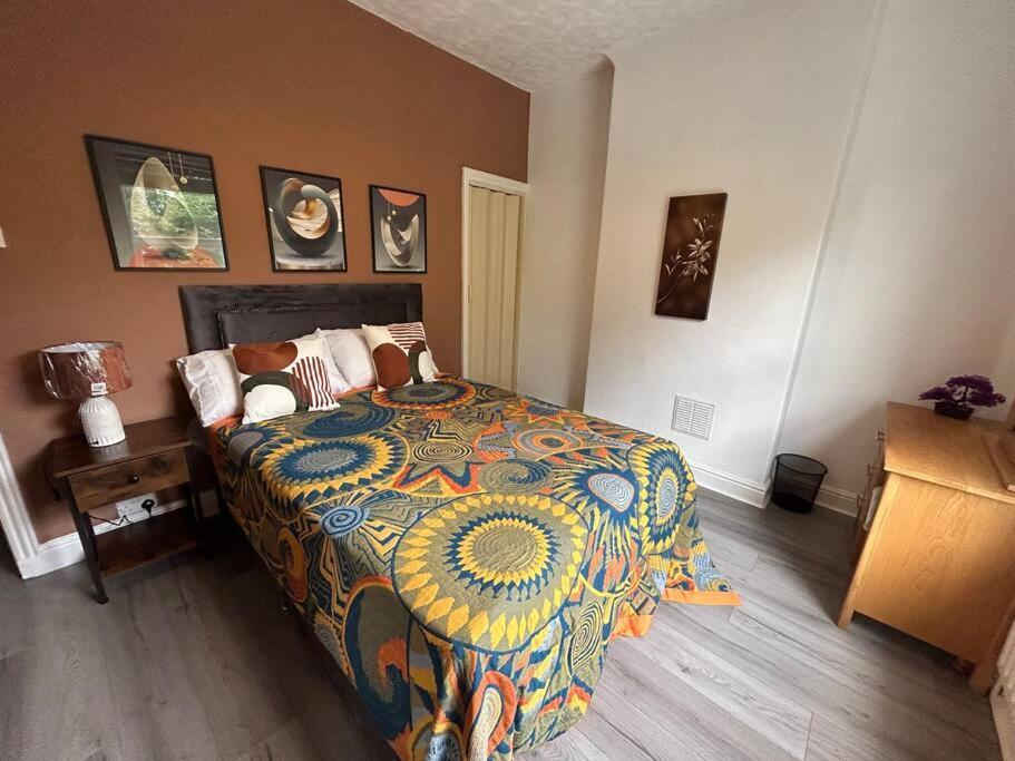 Spacious Homely 3 Bed Property 莱姆河下游的纽卡尔斯 外观 照片